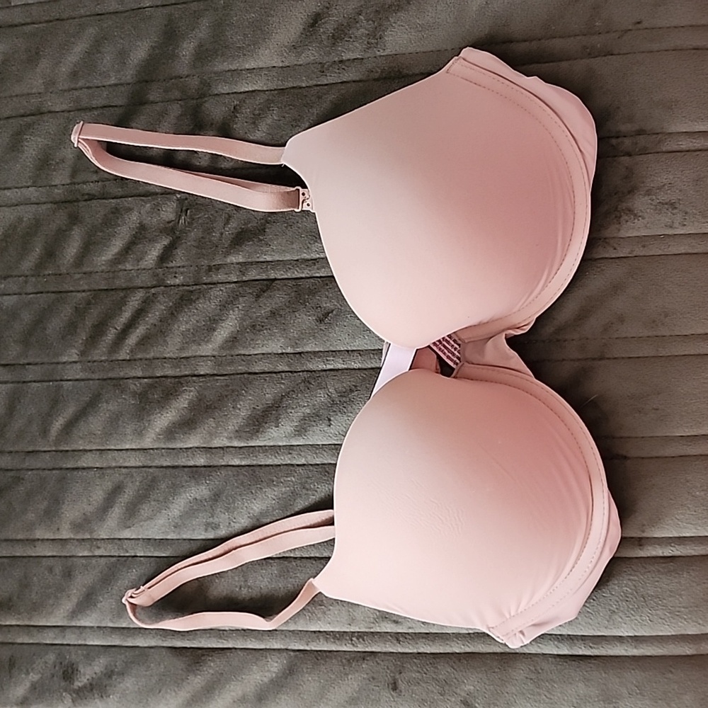 Victoria's Secret 32C